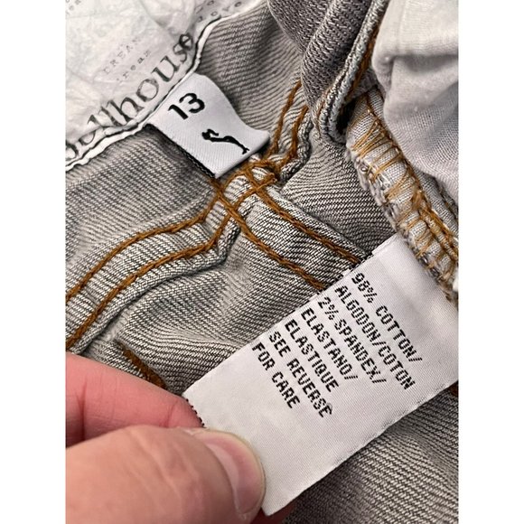 Dollhouse Light Gray Capri Jeans - 13 - Picture 11 of 12